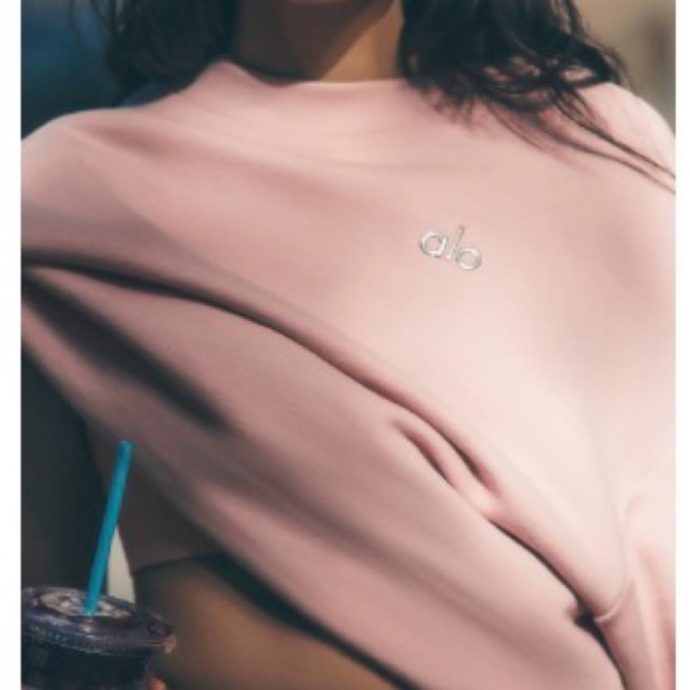 Alo Pink Quartz Accolade Crew Sweatshirt, size Small